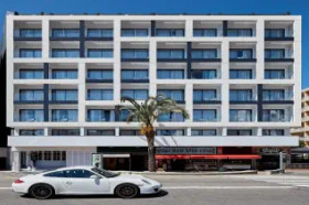 Hotels Flamingo / Frigola